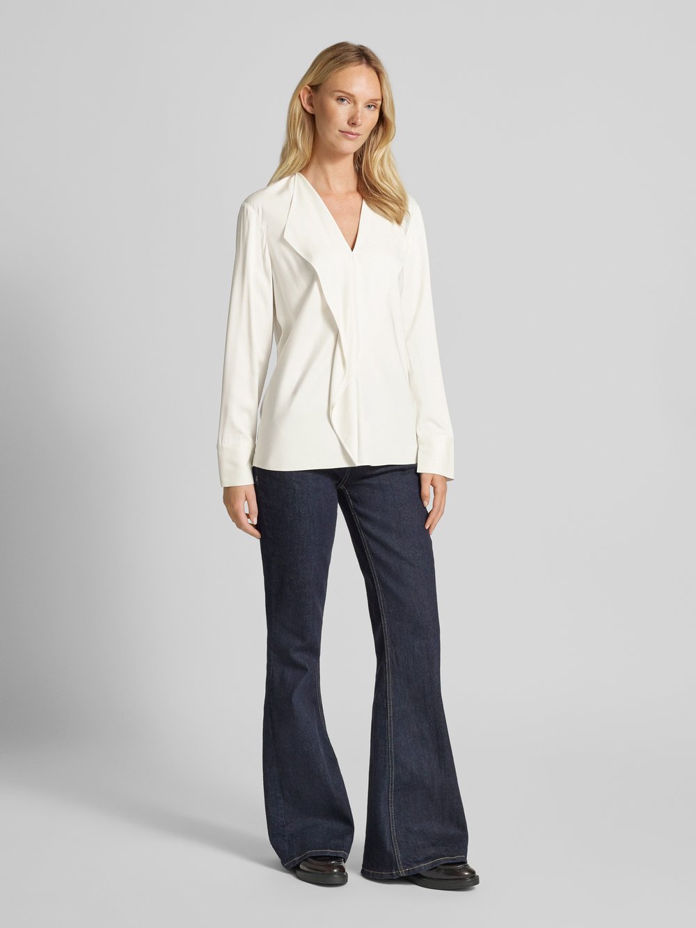 

Блузка прямого кроя с воланами Calvin Klein Womenswear, кремовый