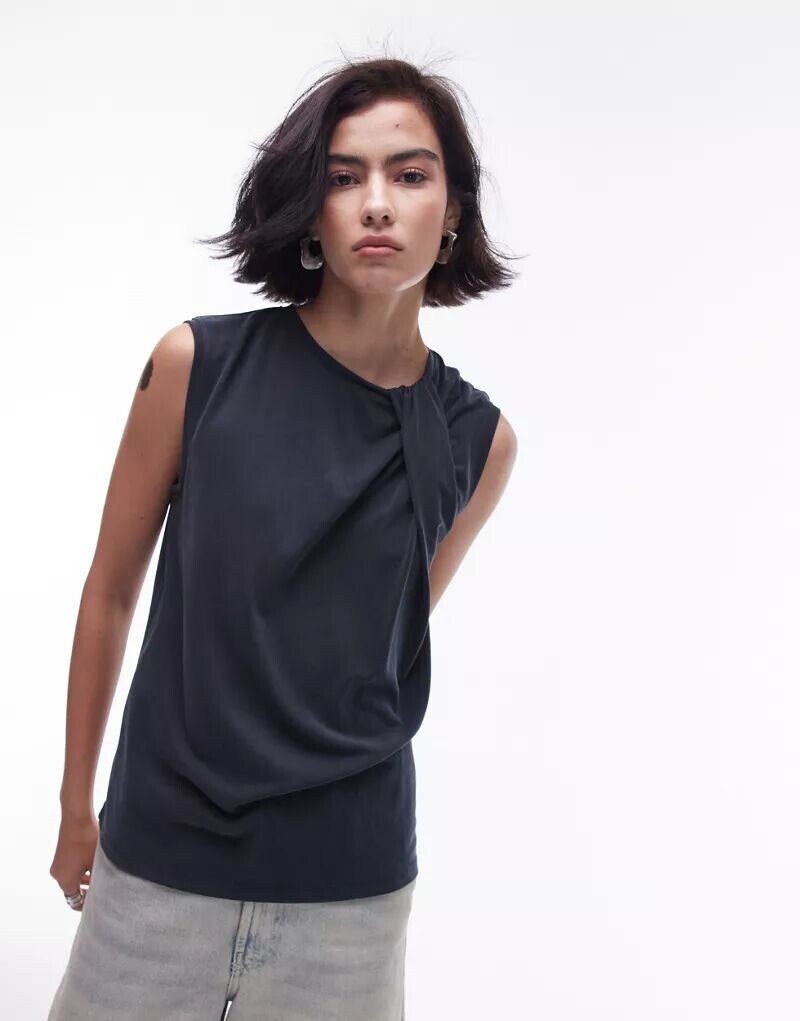 

Супермягкая майка Topshop темно-серого цвета из купро с закрученными деталями