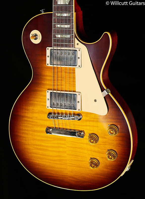 

Электрогитара Gibson Custom Shop 1959 Les Paul Standard Reissue Kindred Burst Murphy Lab Ultra Light Aged - 912701-8.80 lbs