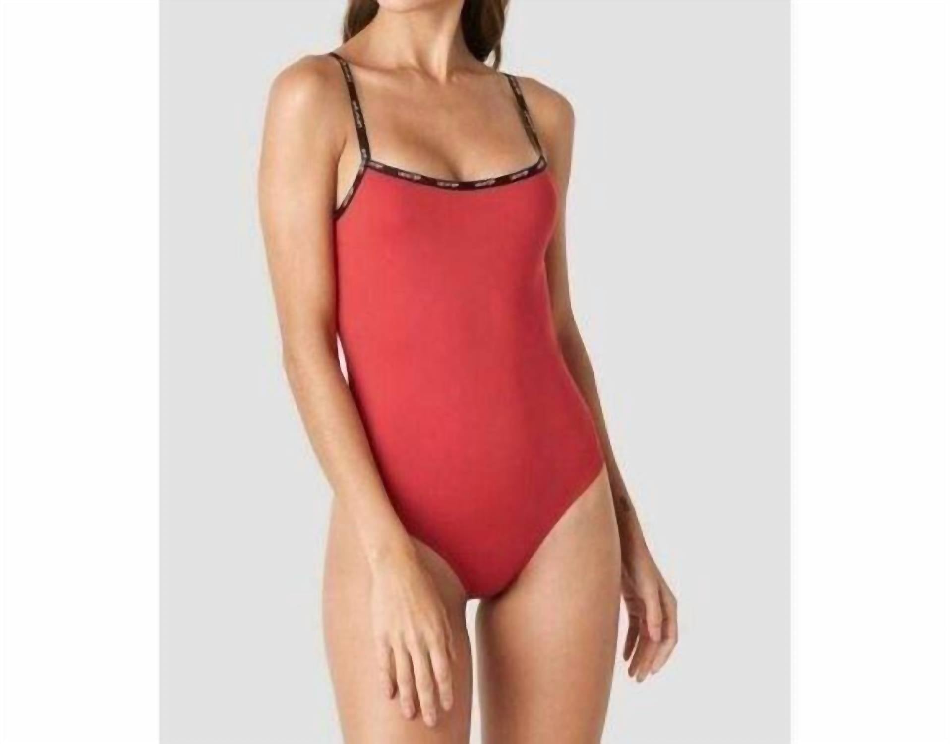 

Боди Paige Brilliant Contrast Straps в красном цвете Levi's