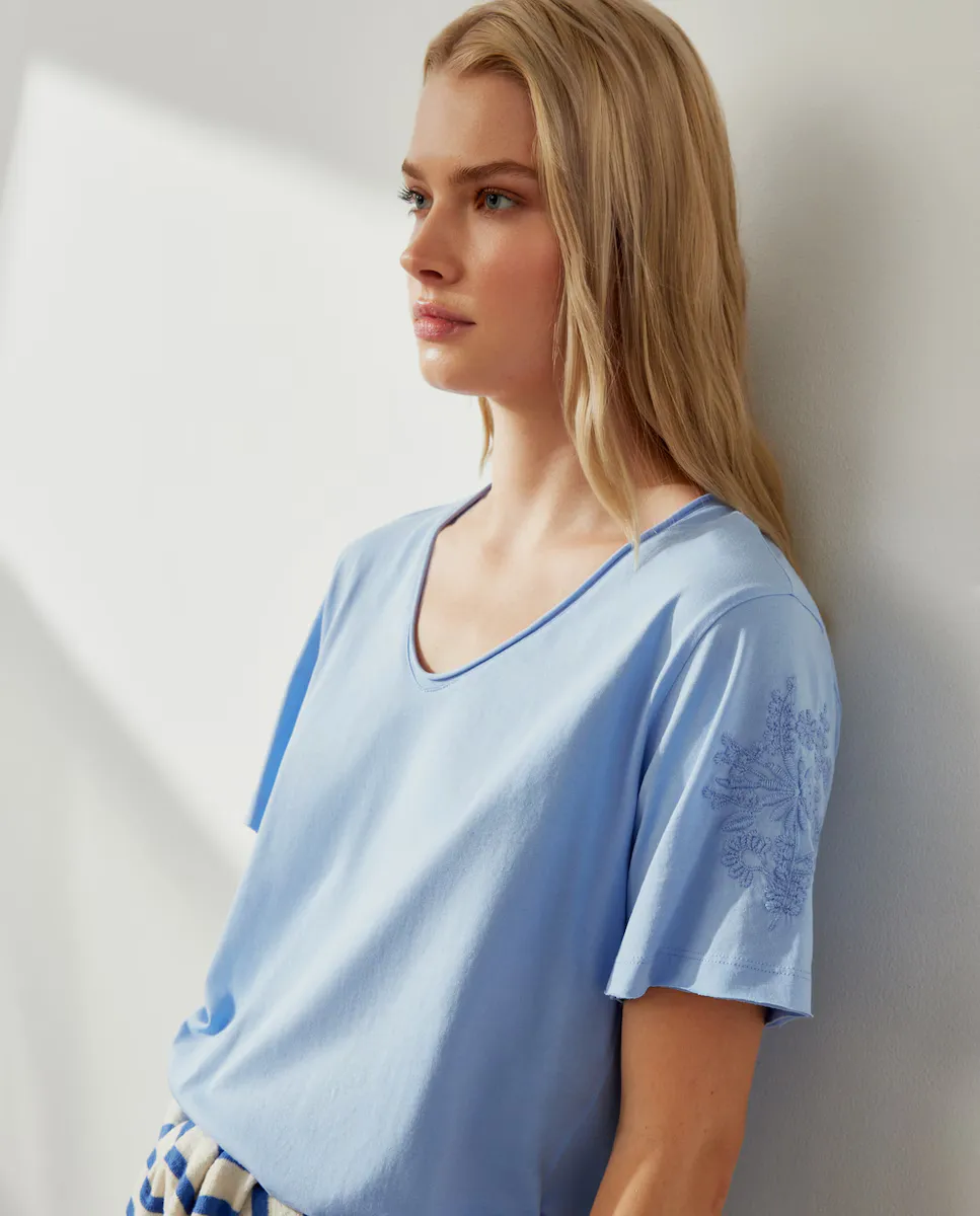 

Футболка женская с коротким рукавом и вышивкой Southern Cotton, светло-голубой