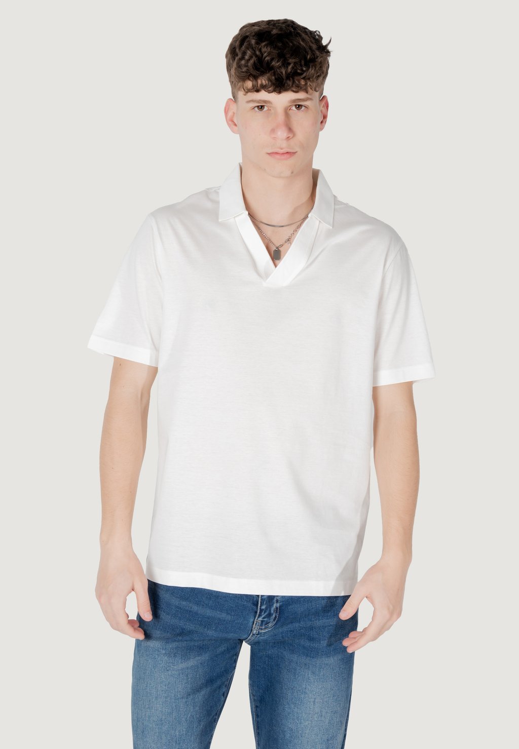 

Базовая футболка Armani Exchange, белый