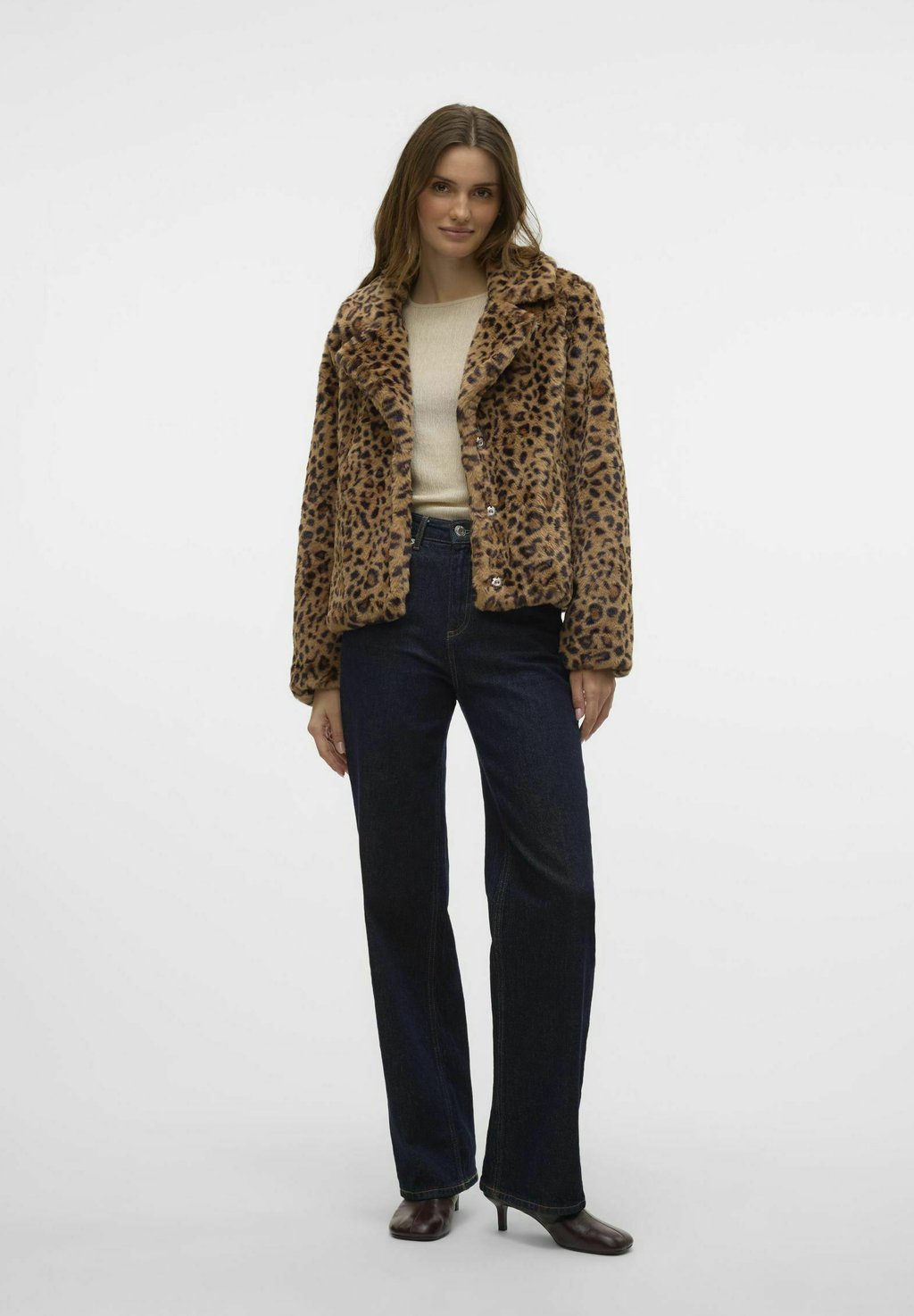 

Зимняя куртка Vero Moda, коричневый