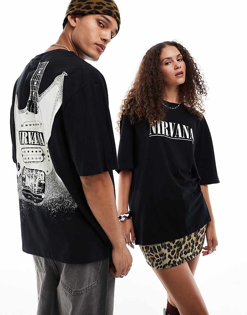 

Черная футболка унисекс ASOS DESIGN с лицензионным графическим принтом Nirvana, размер оверсайз