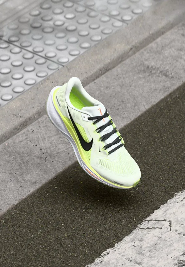 Кроссовки для бега по шоссе pegasus 41 Nike Performance, White/Black/Volt Ice/Barely Volt/Total Orange/Summit White