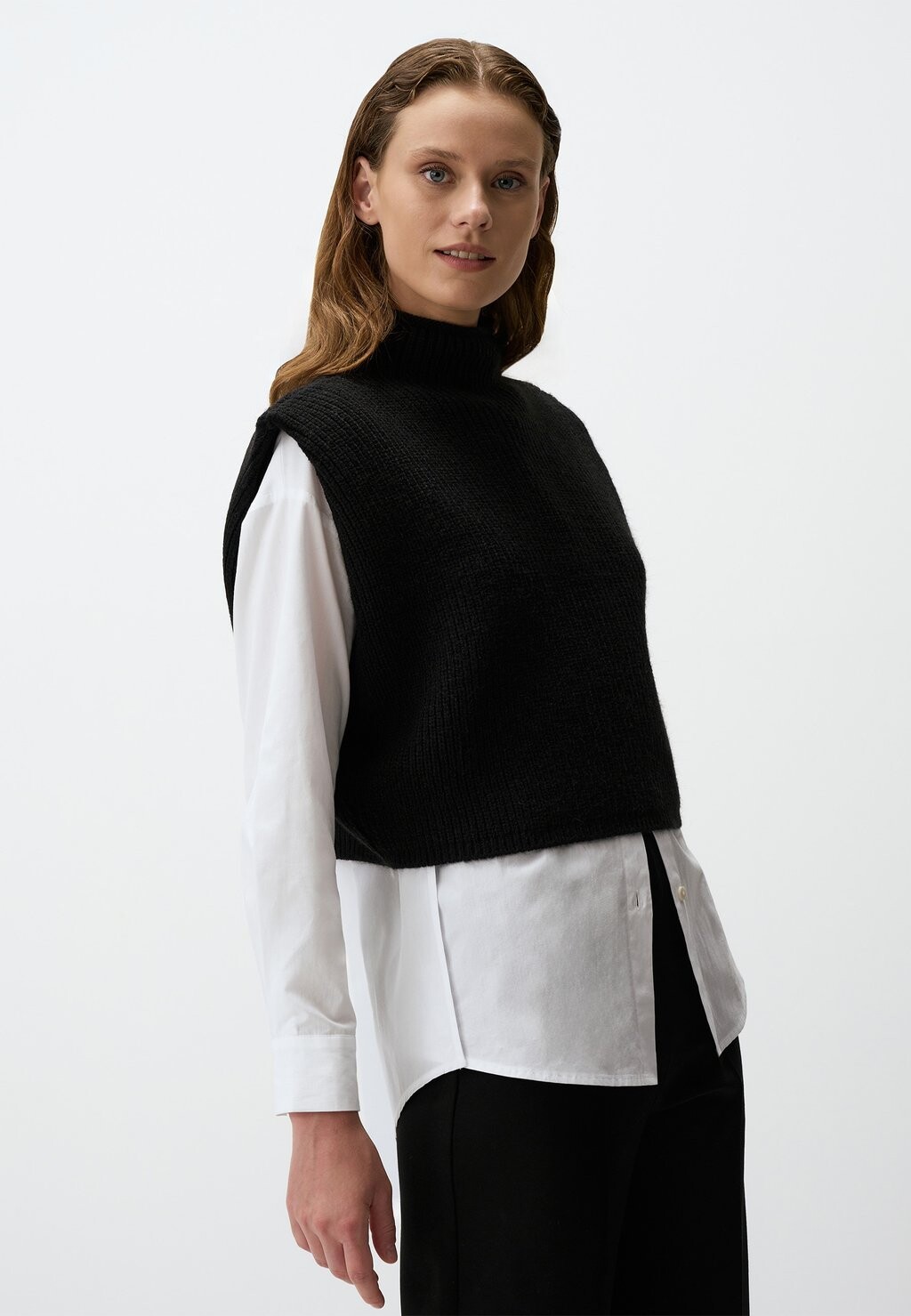 

Базовая футболка TURTLENECK Jimmy Key, черный