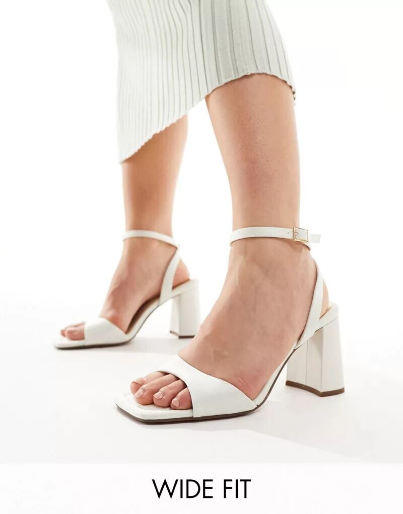 Нежные босоножки на блочном каблуке цвета слоновой кости ASOS Design Wide Fit Hilton с широкой посадкой