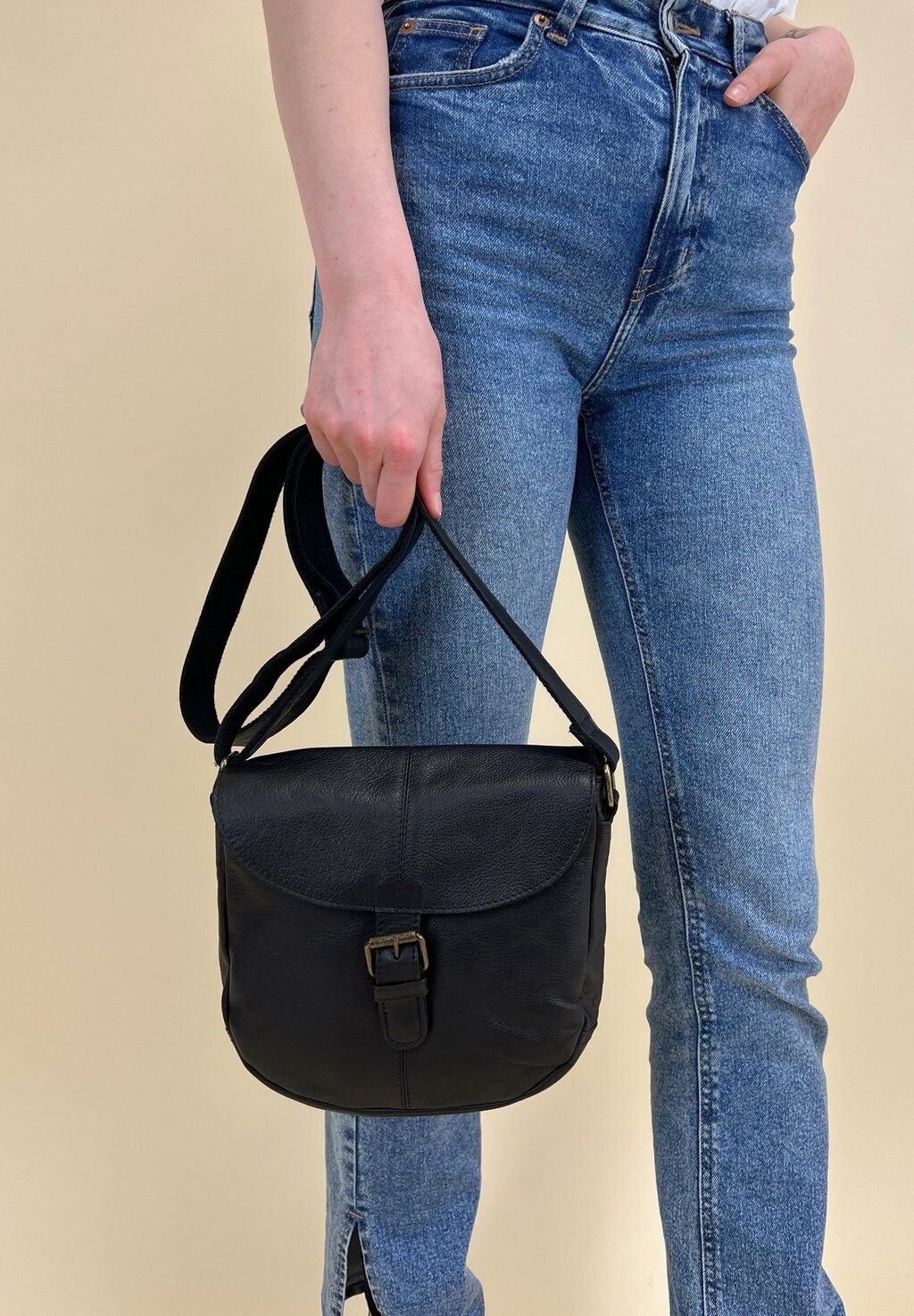 

Сумка через плечо CANDICE Gusti Leder, цвет black