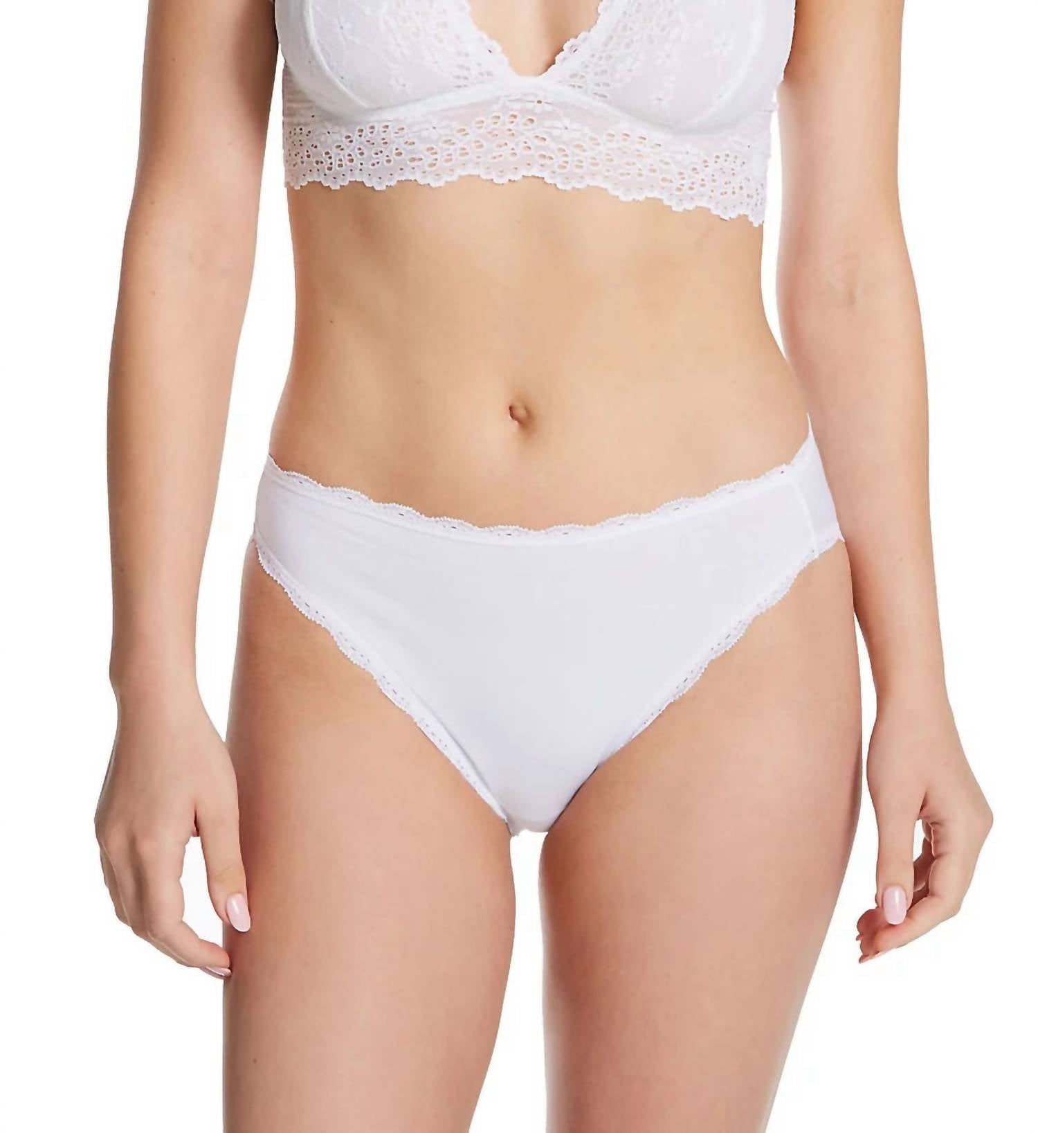 

Трусики-шорты Inspired Eyelet Hi-Leg белого цвета Wacoal