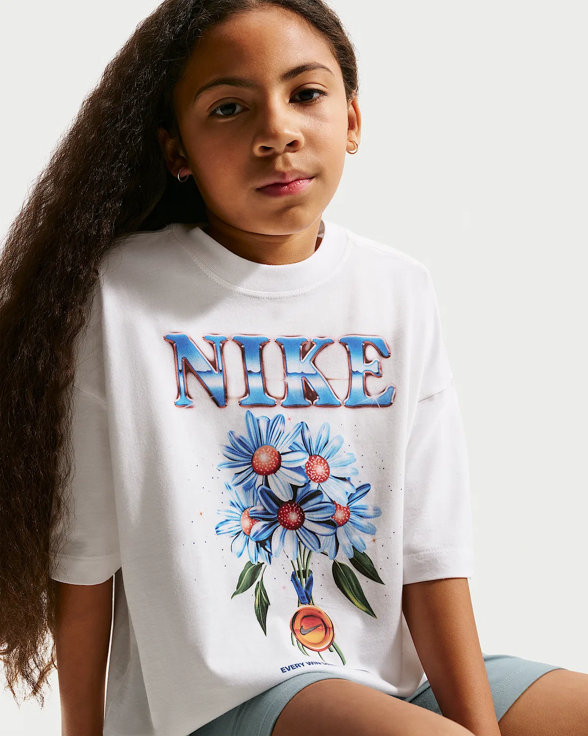 Детская (для девочек) футболка оверсайз Nike Sportswear, White — фото 3