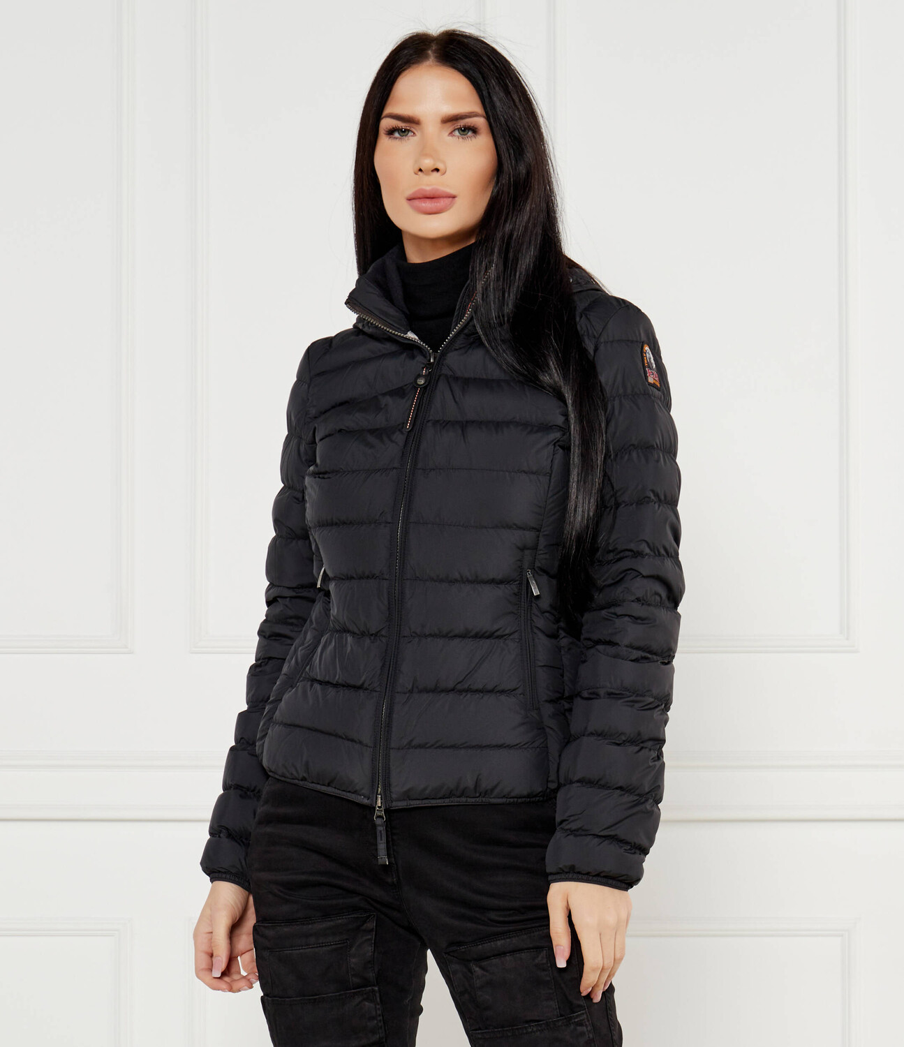 

Куртка PARAJUMPERS JULIET Regular Fit, черный