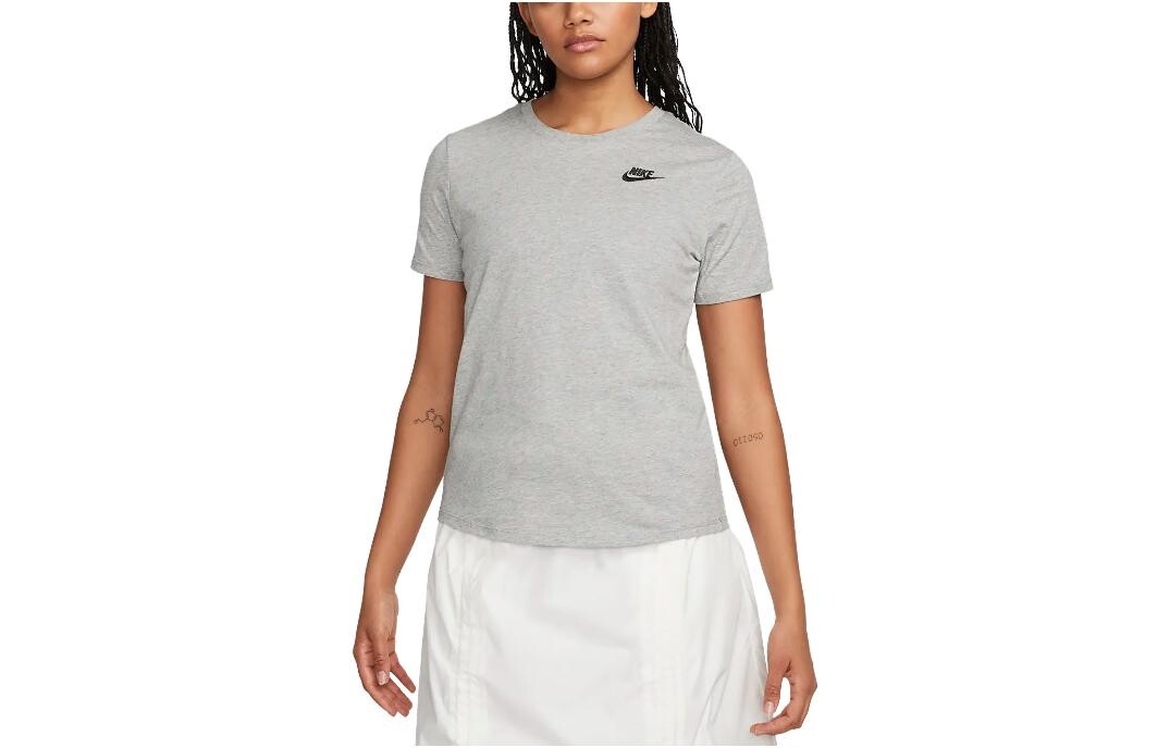 

Футболка женская светло-серая Nike