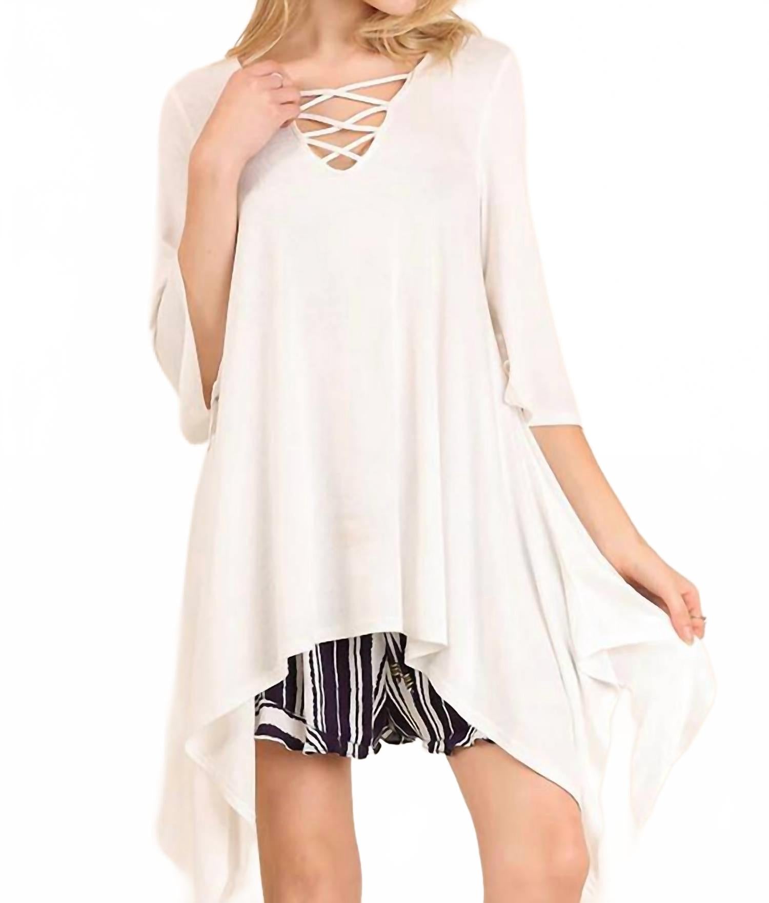 

Асимметричная туника с перекрещивающимися рукавами-колокольчиками цвета айвори Umgee, слоновая кость