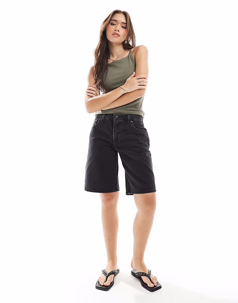 

Джинсовые шорты Levi's Baggy Dad цвета стираный черный
