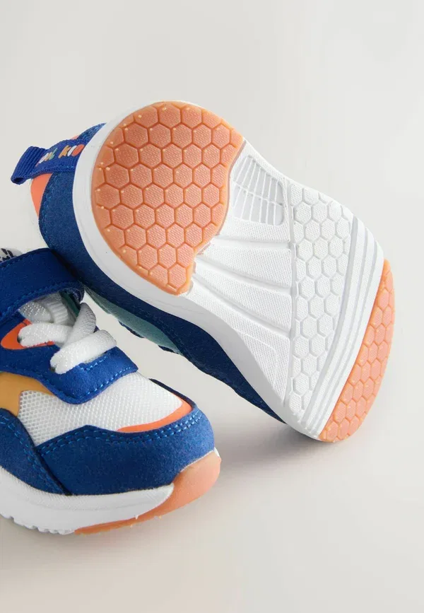 Кроссовки для первых шагов Next, Regular fit touch fastening first walker trainers, синий цветблок — фото 4