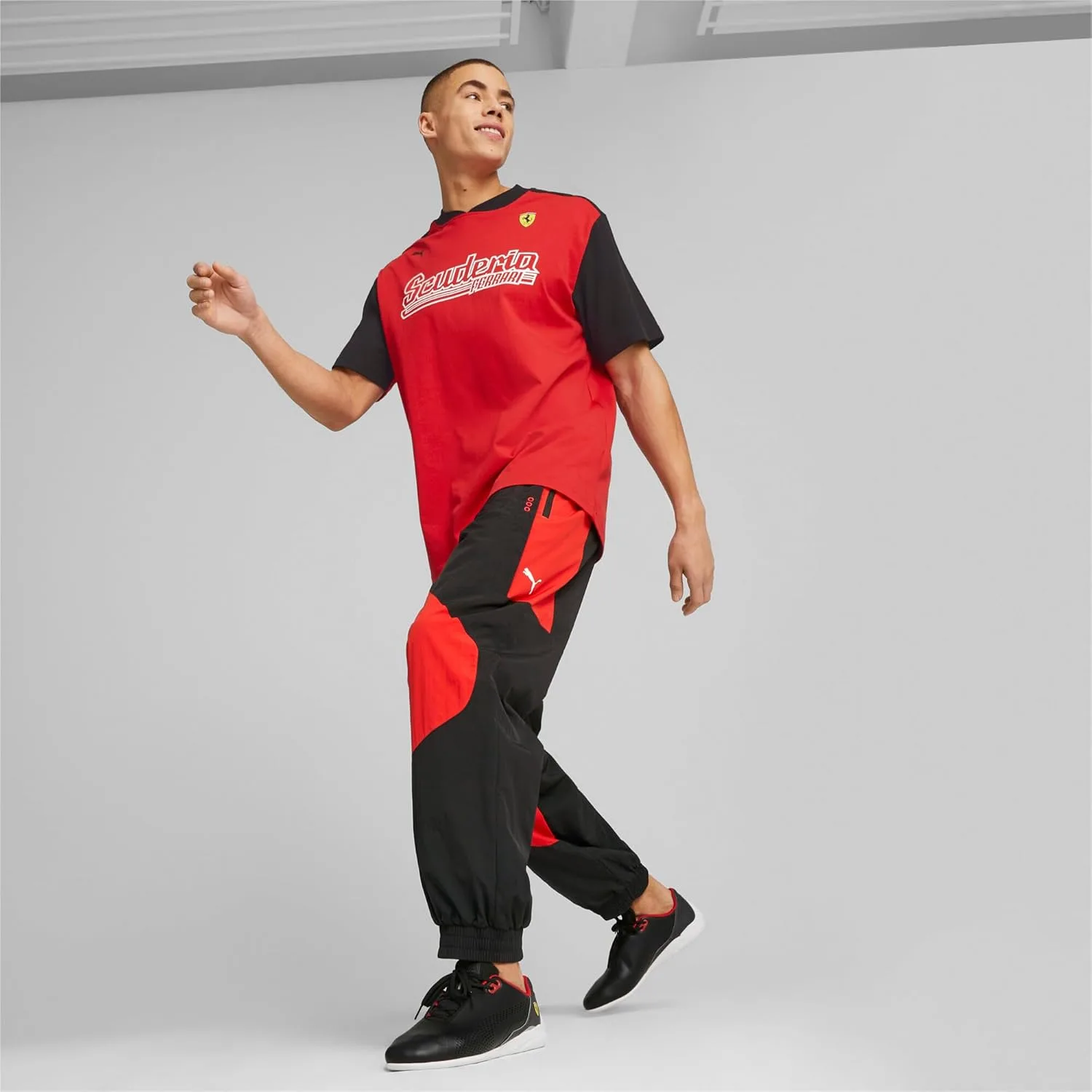 Мужские кроссовки PUMA Ferrari Drift Cat Decima, белый/черный — фото 3