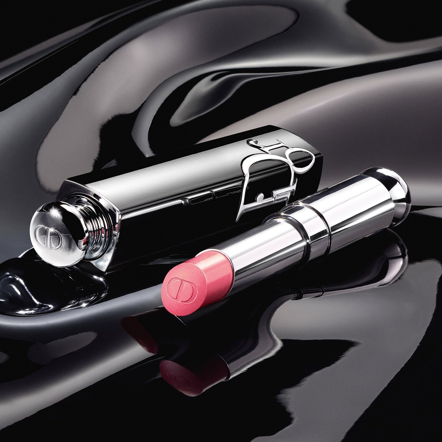 Губная помада Addict Refill – Lippenstift mit Glanz-Finish Refill Dior, 734 Diorebel (3,2 g) — фото 4