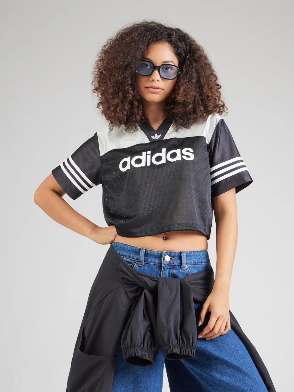 Футболка Adidas Originals черного цвета — фото 2