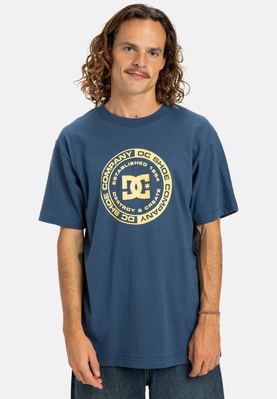 

Футболка DC Shoes Print T-shirt, Brq Dark Denim/Blue, Синий, Футболка DC Shoes Print T-shirt, Brq Dark Denim/Blue