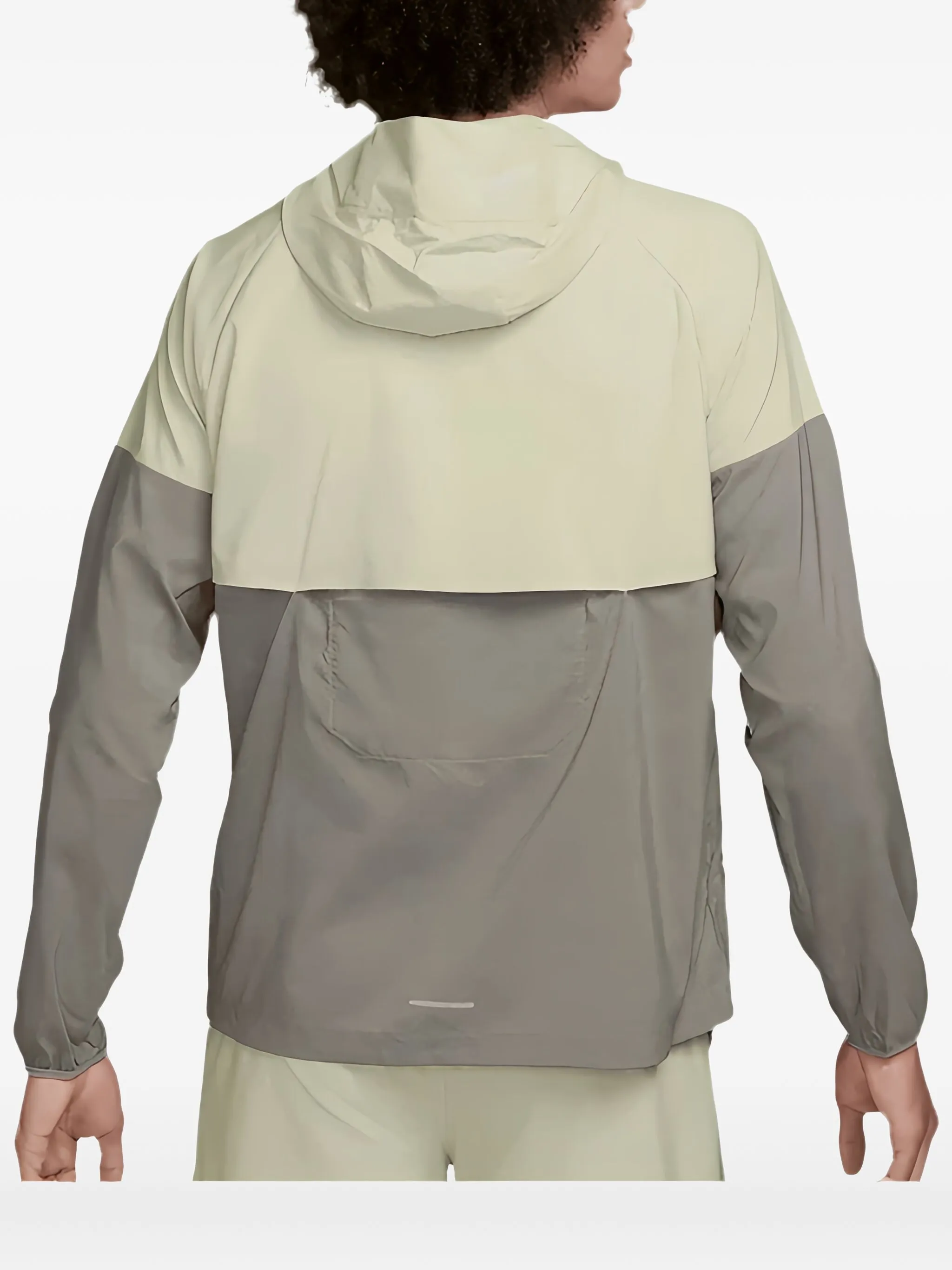 Спортивная куртка Windrunner Repel Nike, серый — фото 2