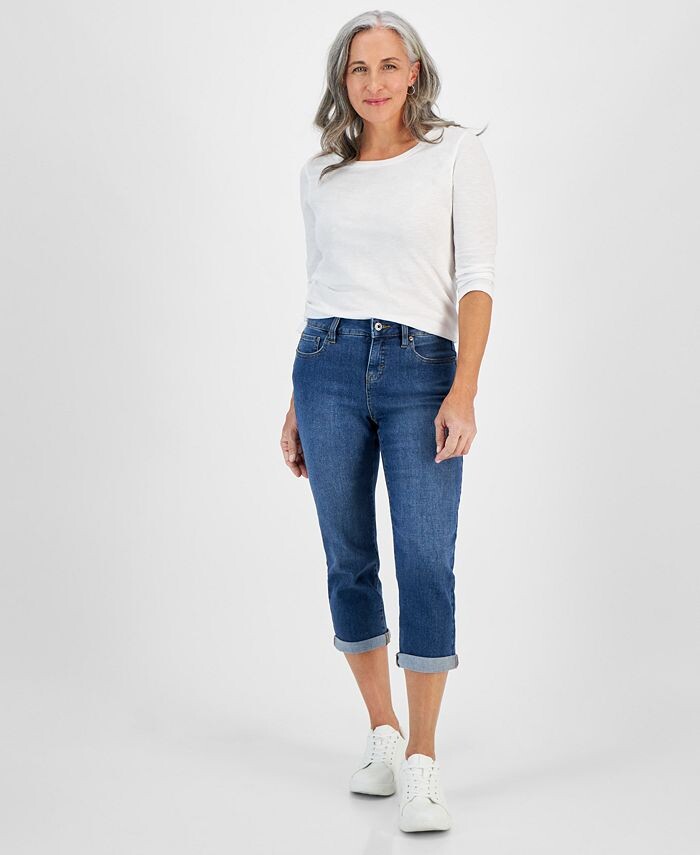 

Джинсы-капри Petite со средней посадкой и пышными закатанными манжетами Style & Co, цвет The End