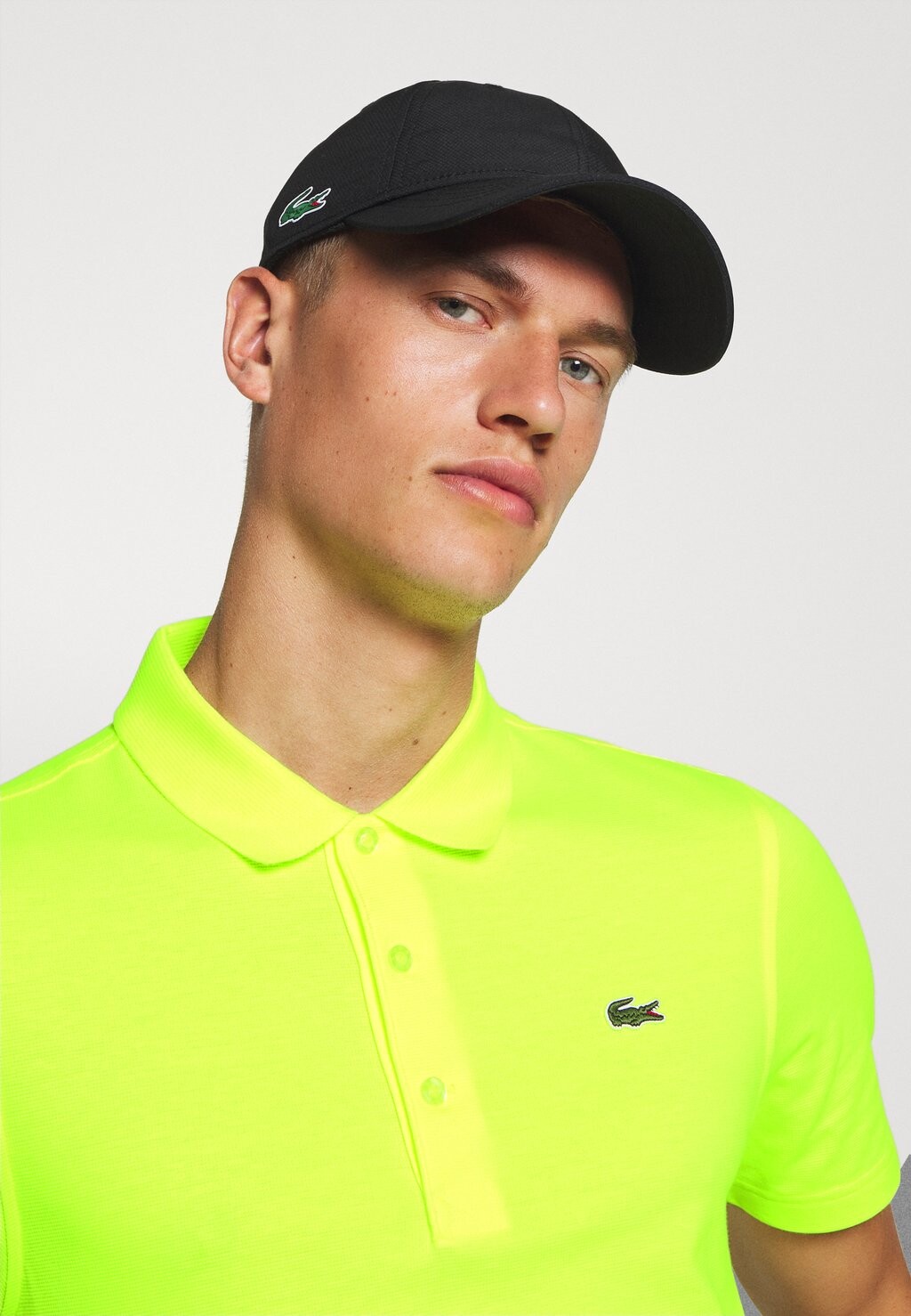 

Бейсболка Lacoste, черный