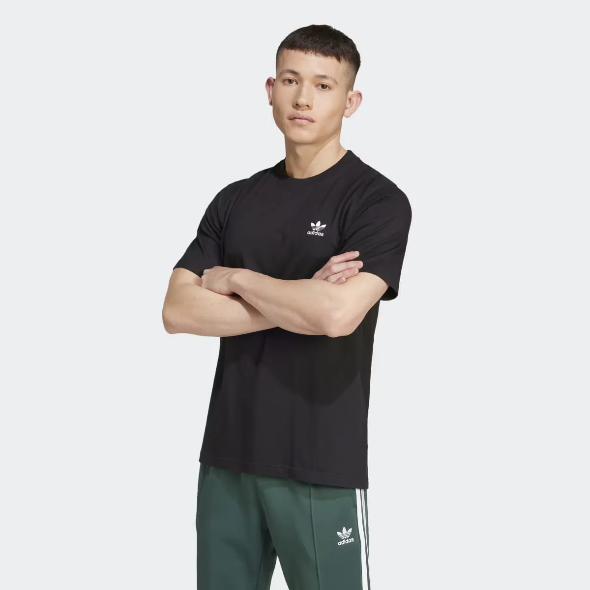 

Мужская футболка с трилистником Essentials Adidas Originals, чёрный