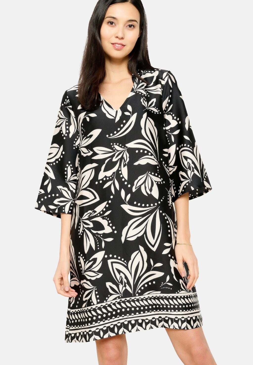 

Повседневное платье FLORAL LolaLiza, цвет black