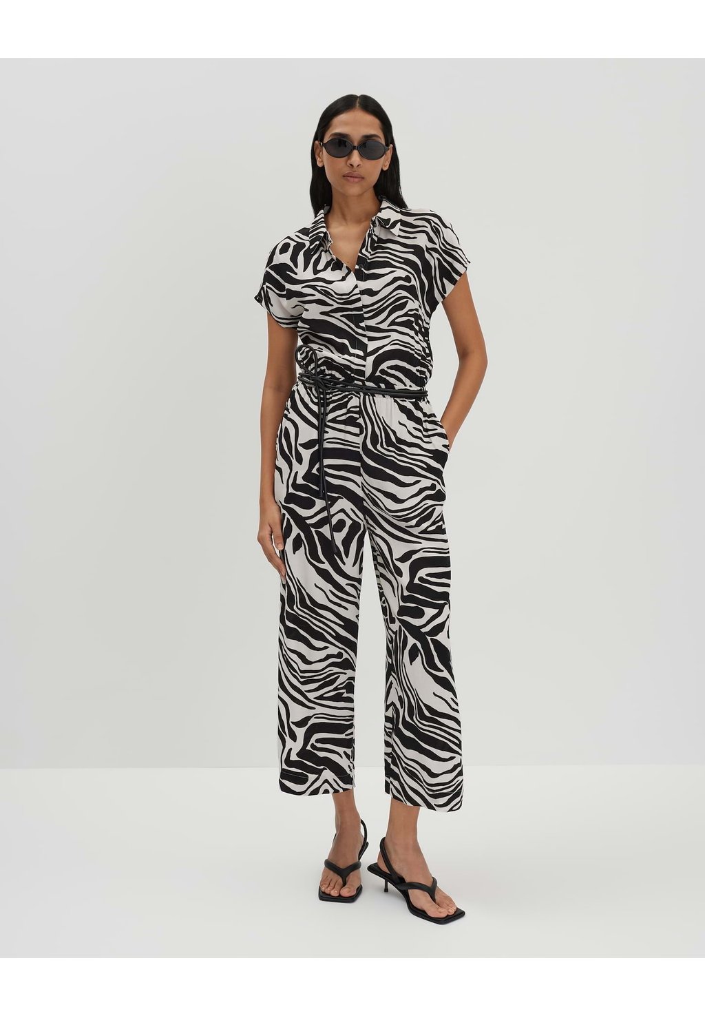 

Комбинезон MID RISE CROPPED ANIMAL PRINT someday., черный