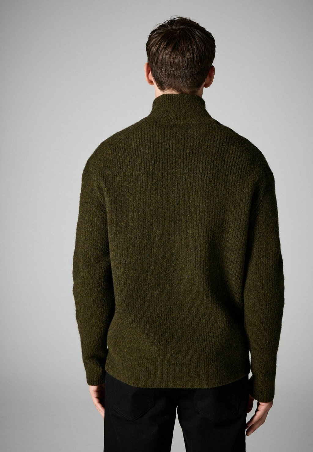 

Джемпер TEXTURED PREMIUM SOFT TOUCH ZIP NECK Next, зеленый