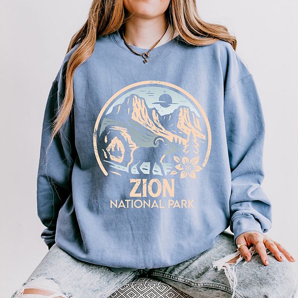 

Zion national park двухцветный свитшот с круглым принтом - женская легкая модель garment dyed Simply Sage Market, Blue Jean, Зеленый, Zion national park двухцветный свитшот с круглым принтом - женская легкая модель garment dyed Simply Sage Market, Blue Je
