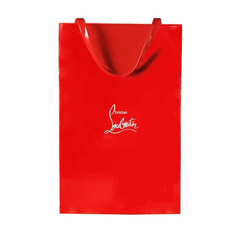 Christian Louboutin Помада CL Queen's Scepter Gold Tube в оттенке Carrot Slices, увлажняющая сатиновая текстура, легко растушевывается, 3.8 г — фото 3