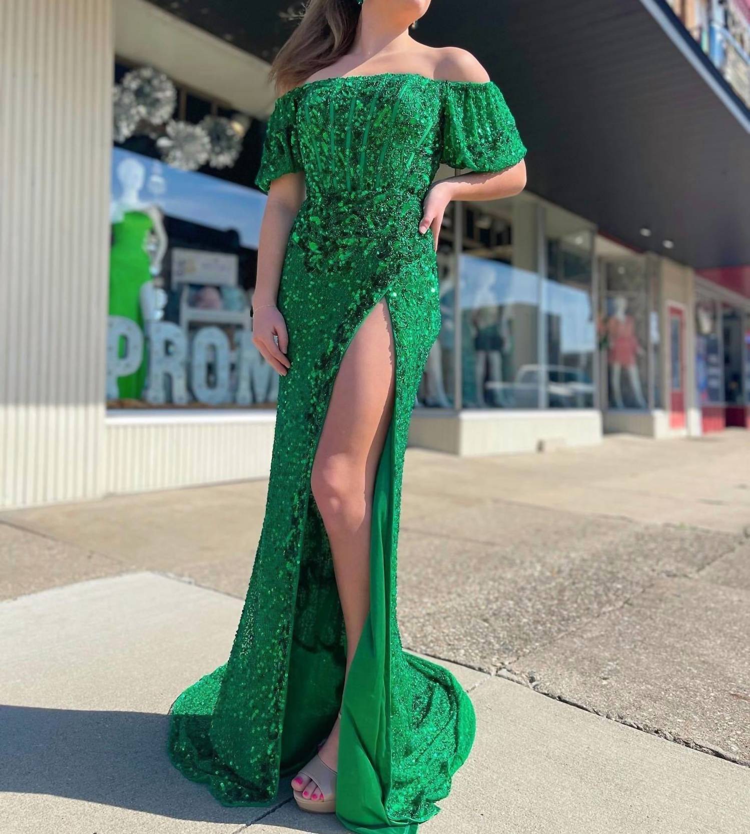 

Платье макси «русалка» изумрудного цвета Sherri Hill, цвет emerald