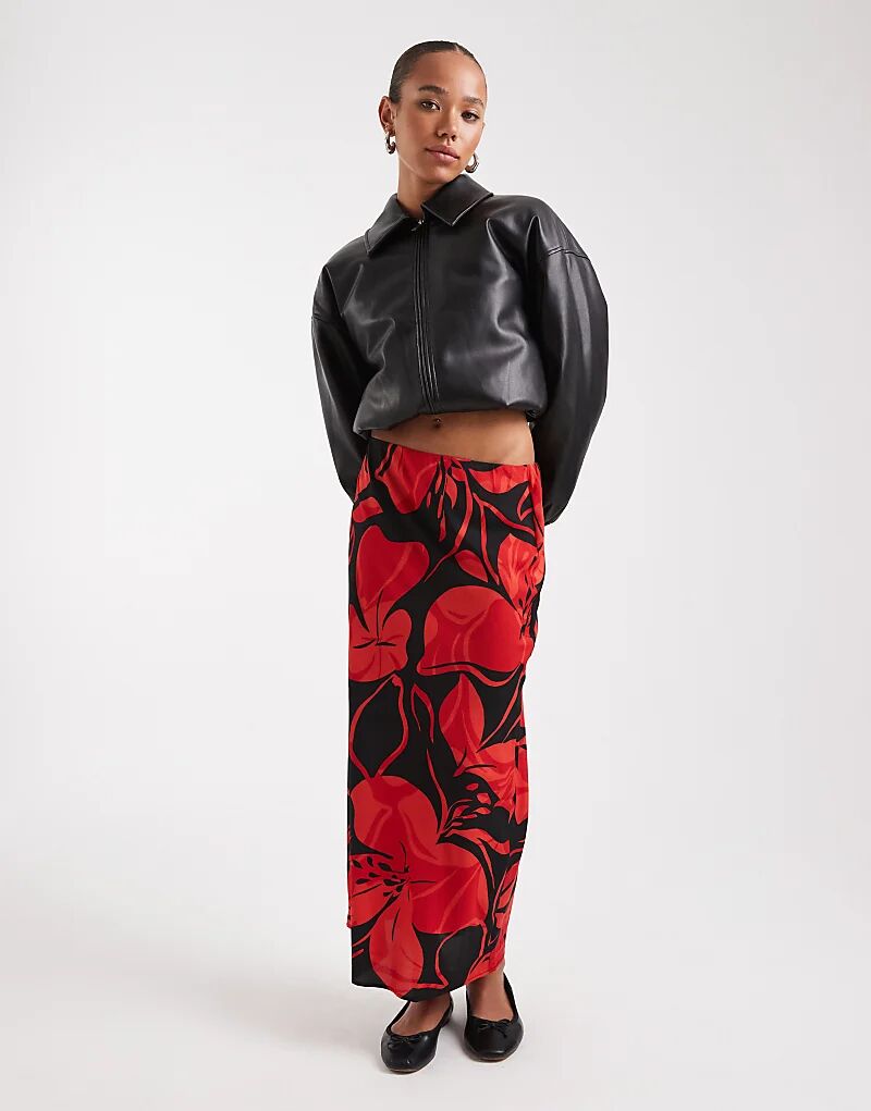 

Юбка мидакси от Wednesday's Girl с броским цветком и косым кроем красного цвета