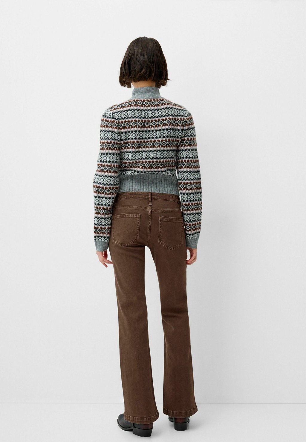 

Расклешенные джинсы TWILL Bershka, темно-коричневый