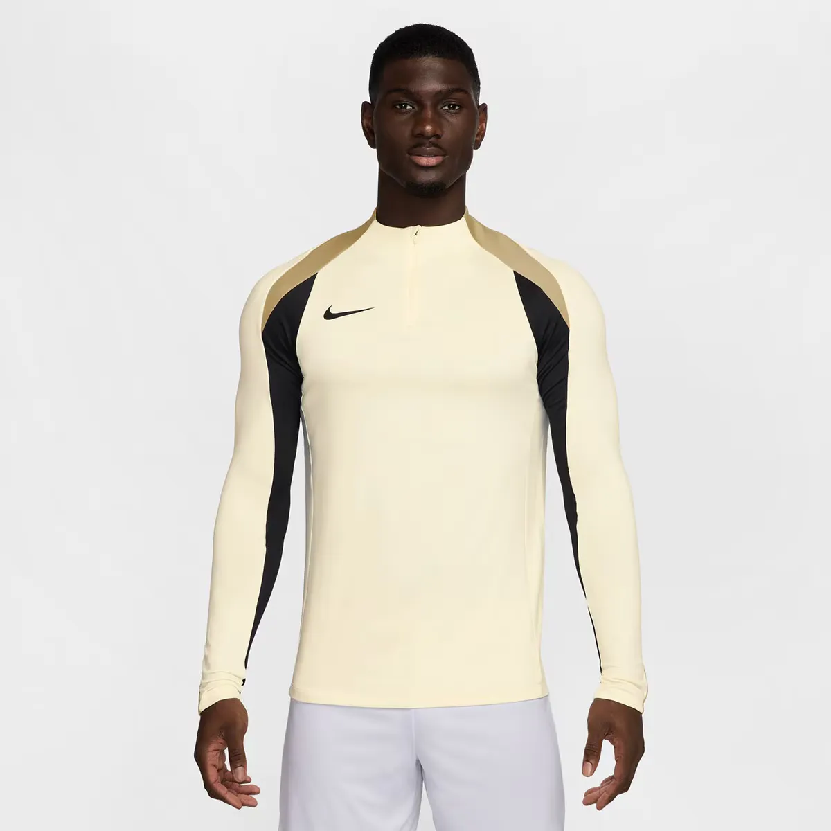

Футболка мужская Nike Strike, цвет default