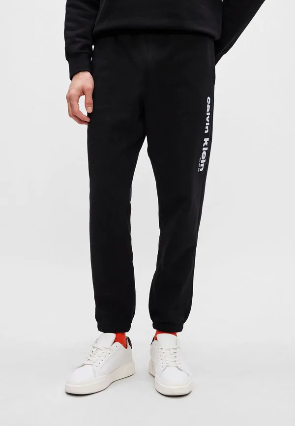 Ретро-Спортивные штаны с графическим принтом Calvin Klein, Black — фото 3