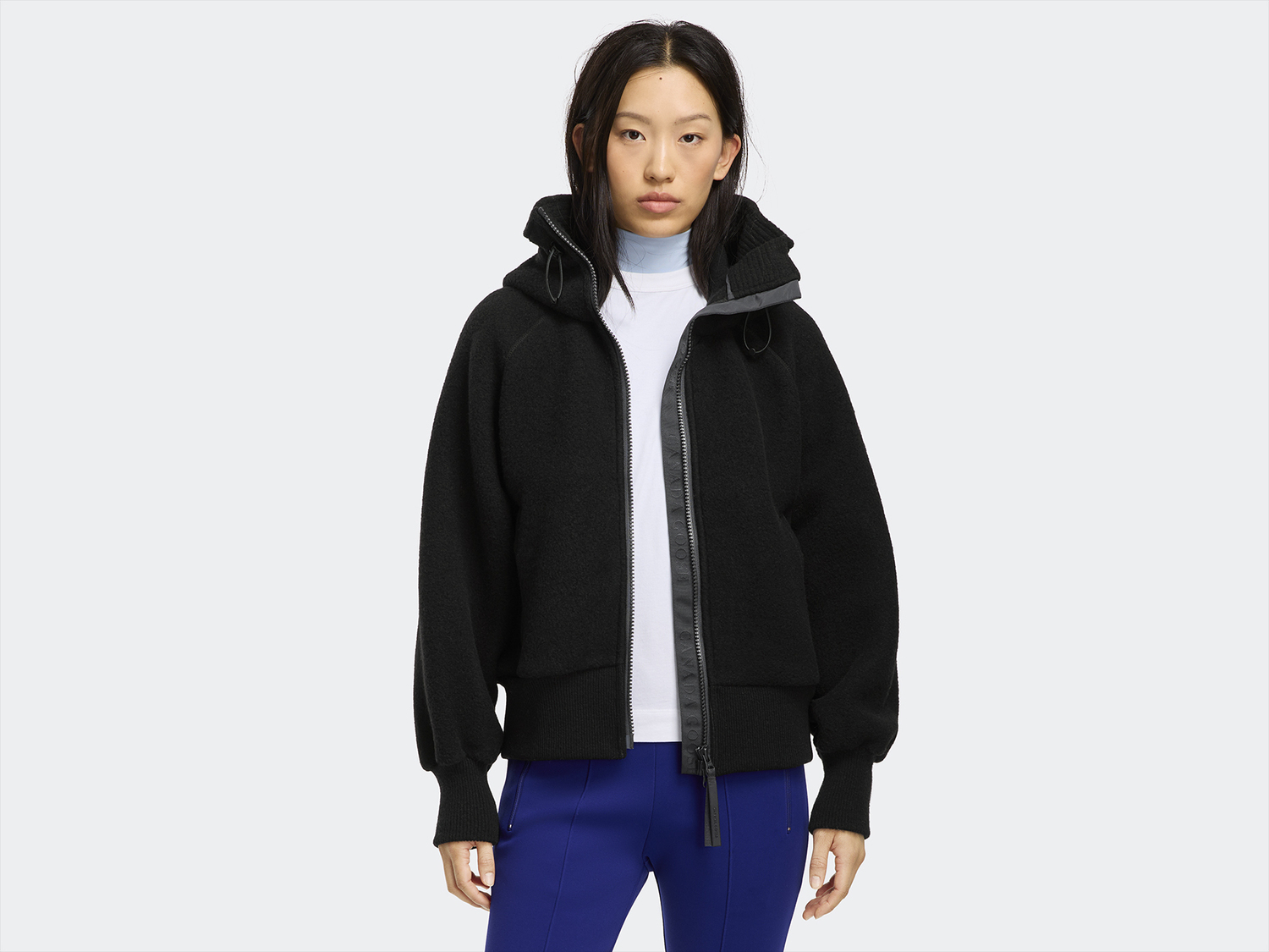 

Бомбер Canada Goose Chilliwack Kind Fleece, черный