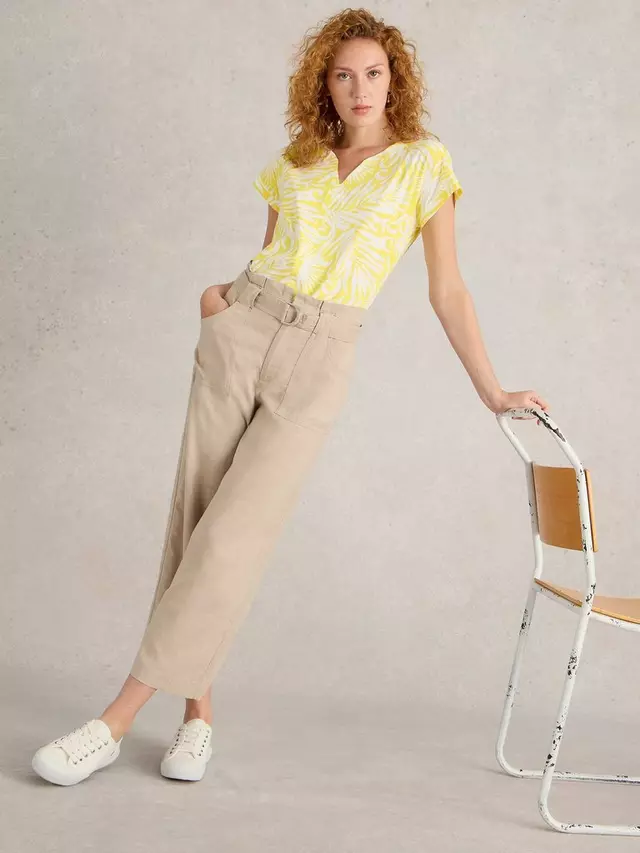 

Топ White Stuff Nelly Palm Leaf Notch Neck, цвет yellow/white