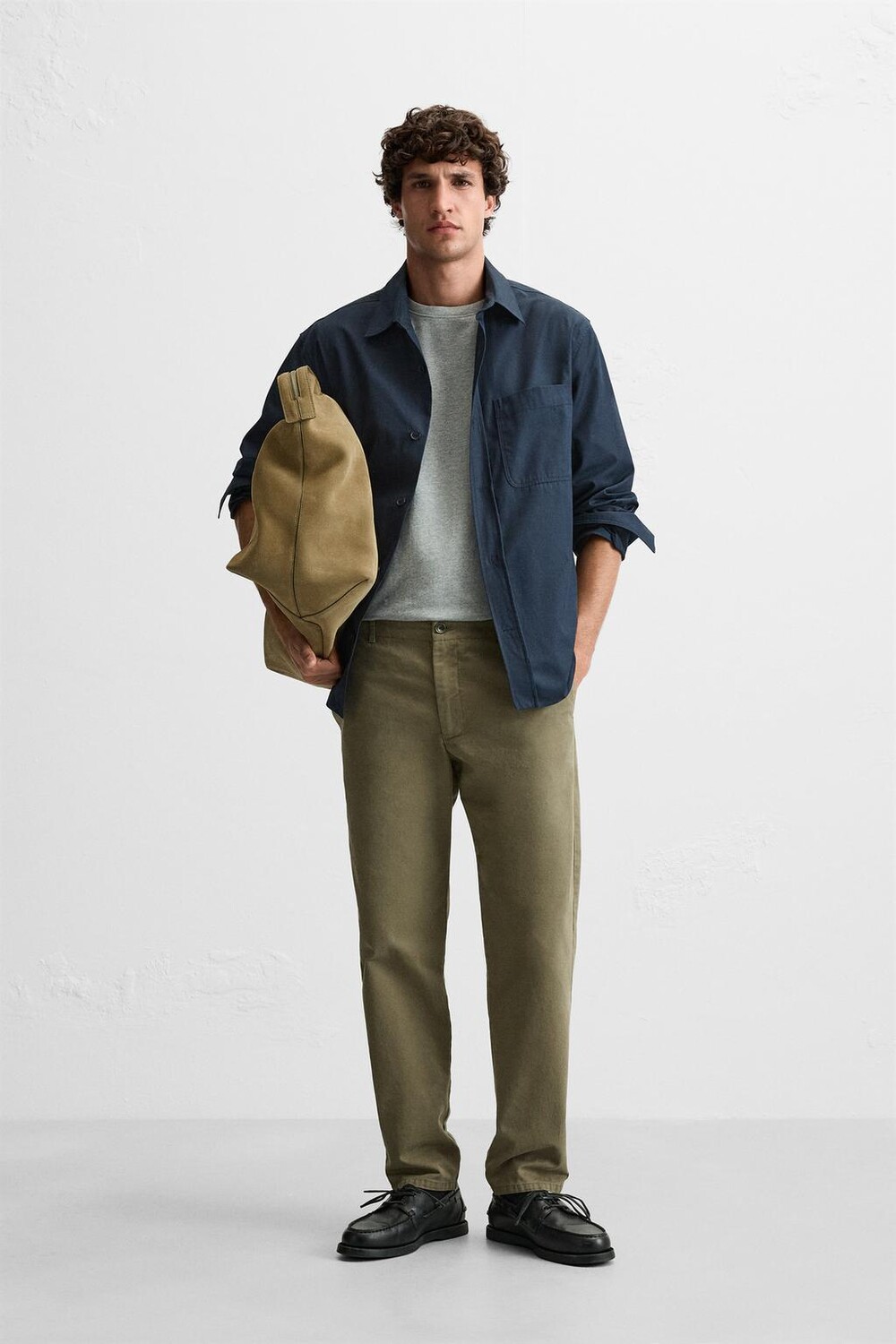 

Брюки чинос стандартного кроя ZARA, норка