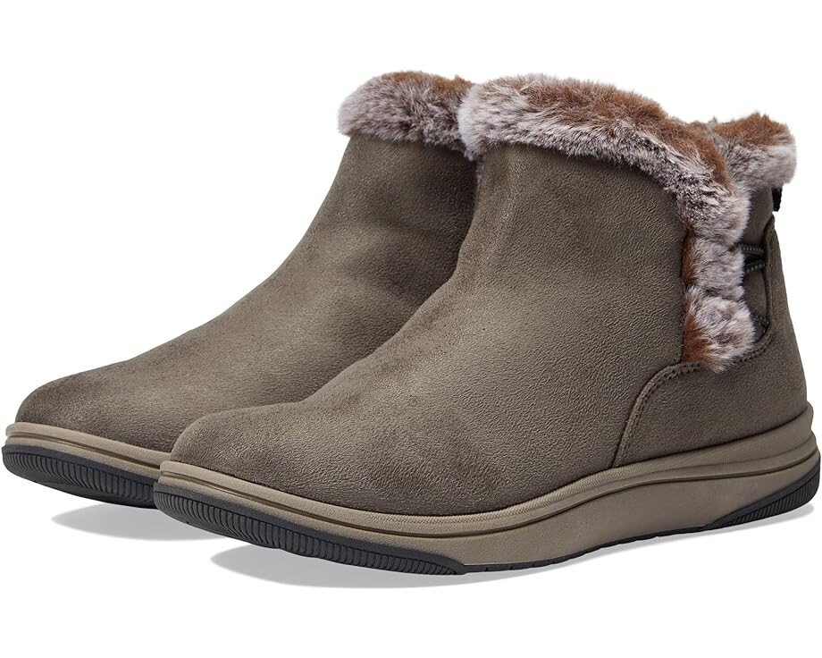 

Ботинки Clarks Breeze Faux Fur, цвет Dark Olive Textile