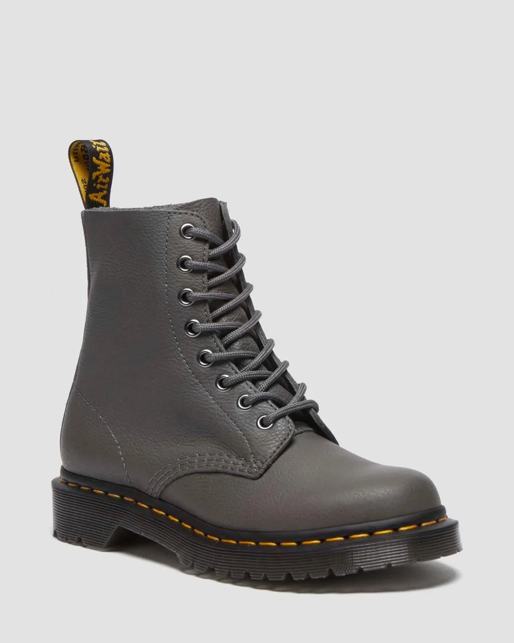 

Женские кожаные ботинки Dr. Martens 1460 Virginia, цвет Gunmetal — Virginia