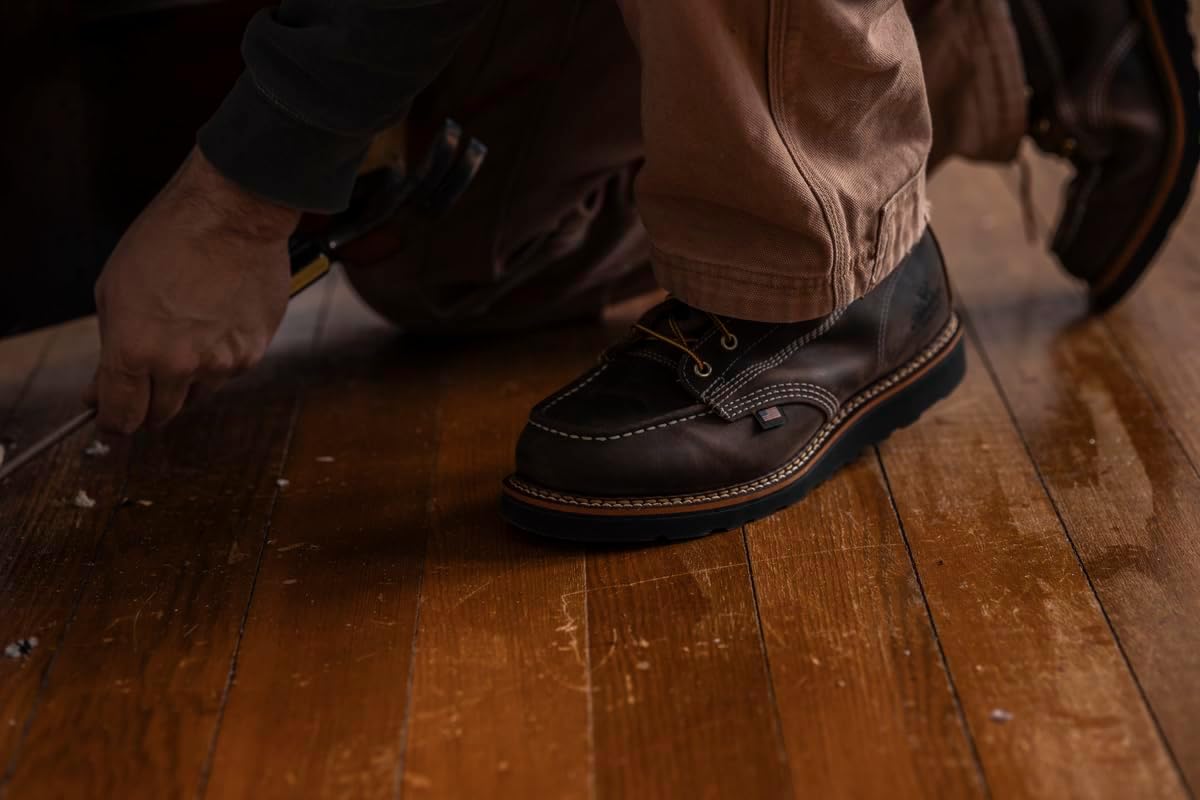 Мужские ботинки Thorogood American Heritage с мыском-мок, 20 см, из кожи высокого качества, с мягким носком, противоскользящей подошвой на клиновидном каблуке и комфортной стелькой; соответствует стандарту EH, черный — фото 2