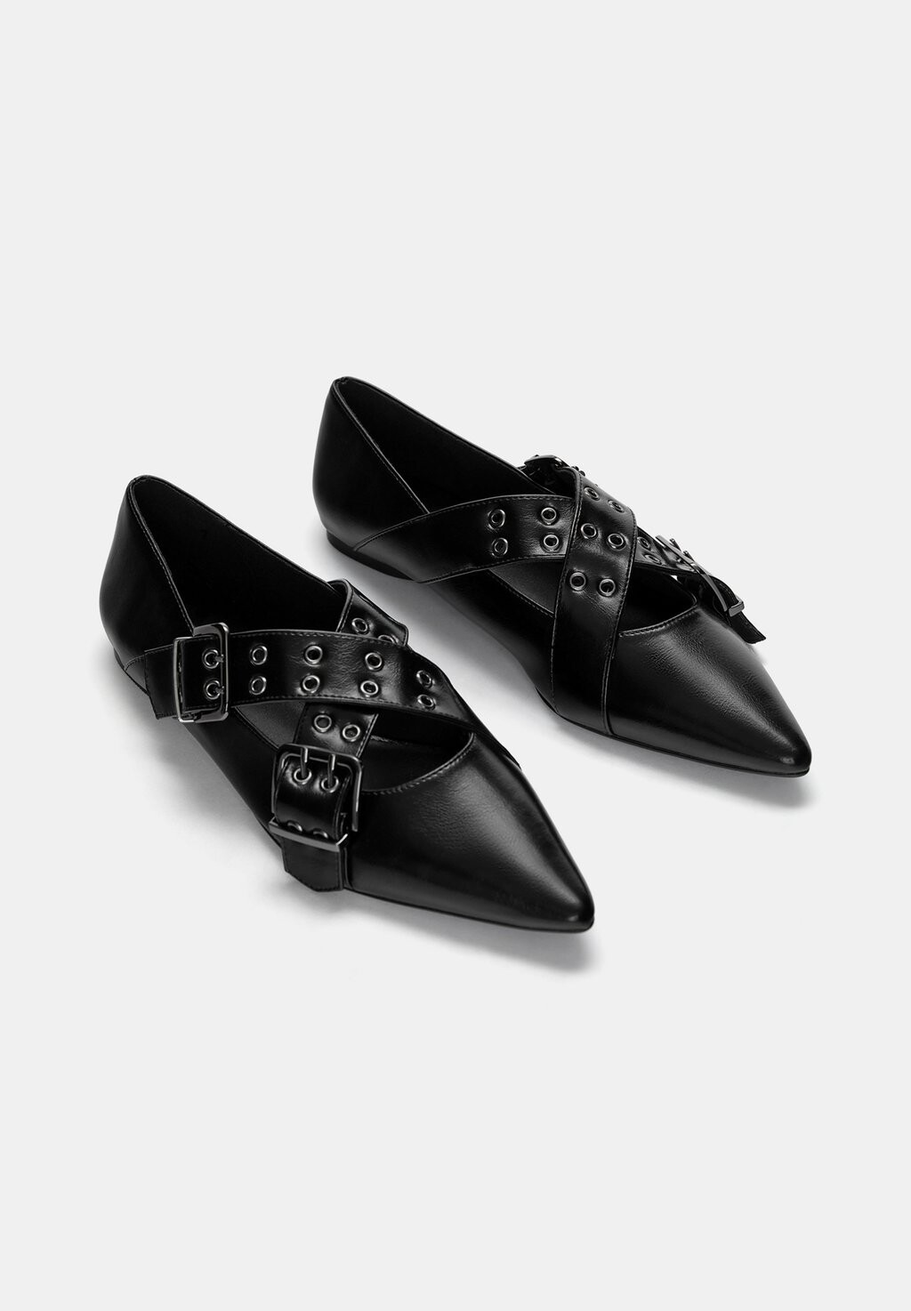 

Повседневная обувь CRISS-CROSS STRAPS, FLATS PULL&BEAR, черный
