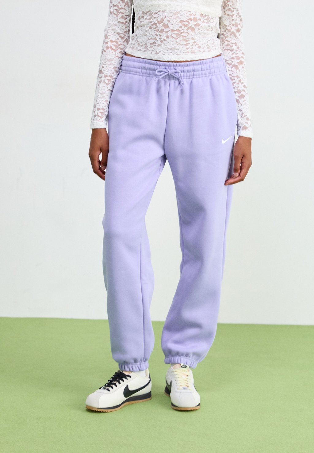 

Спортивные штаны PANT Nike Sportswear, фиолетовый