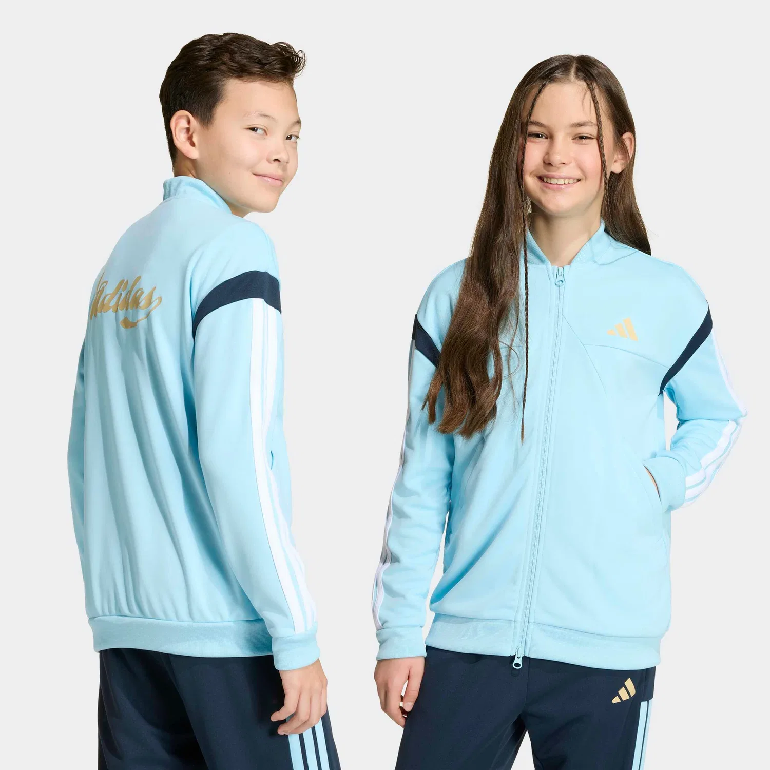 Спортивная куртка Adidas Sportswear синего цвета — фото 4