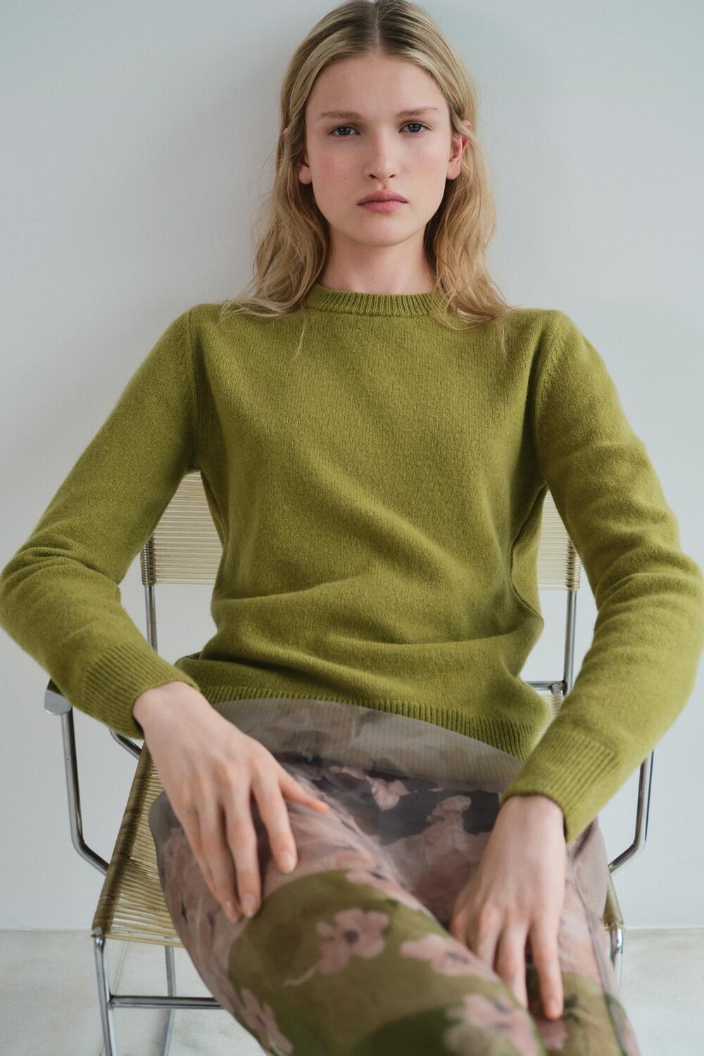 

Базовый свитер из кашемира и шерсти ZARA, оливково-зеленый
