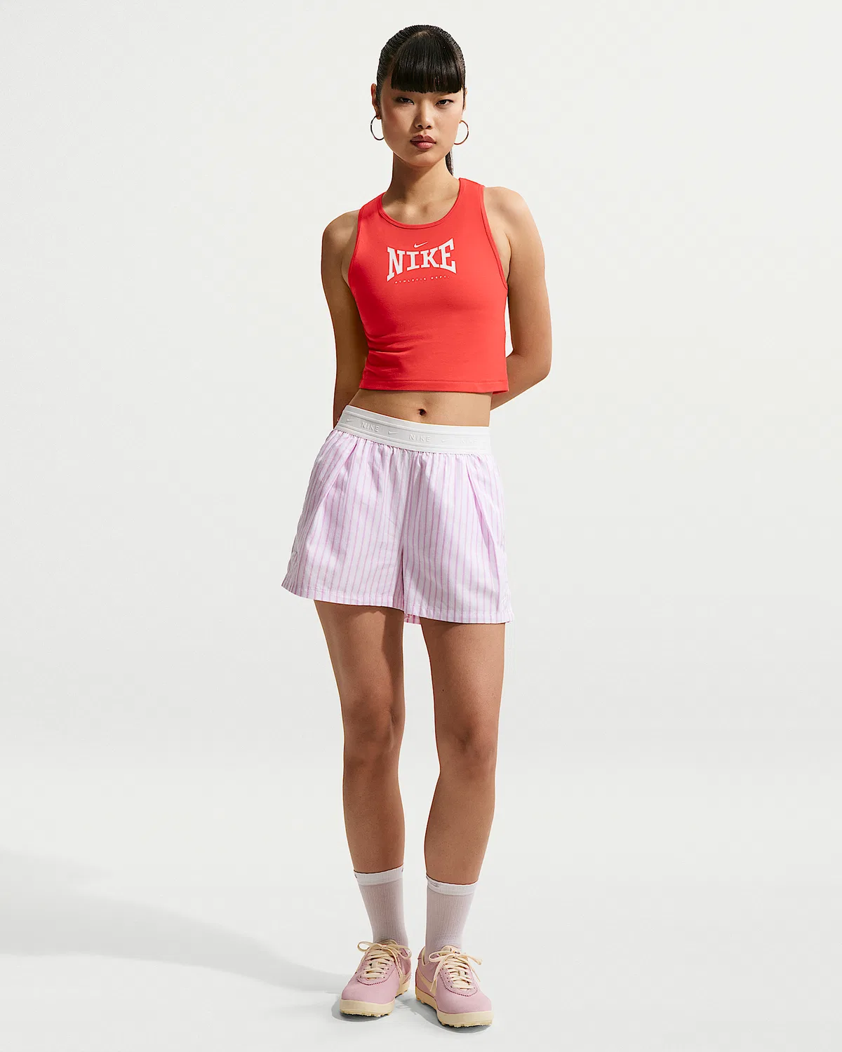 Женский облегающий укороченный топ Nike Sportswear, Light Crimson — фото 4
