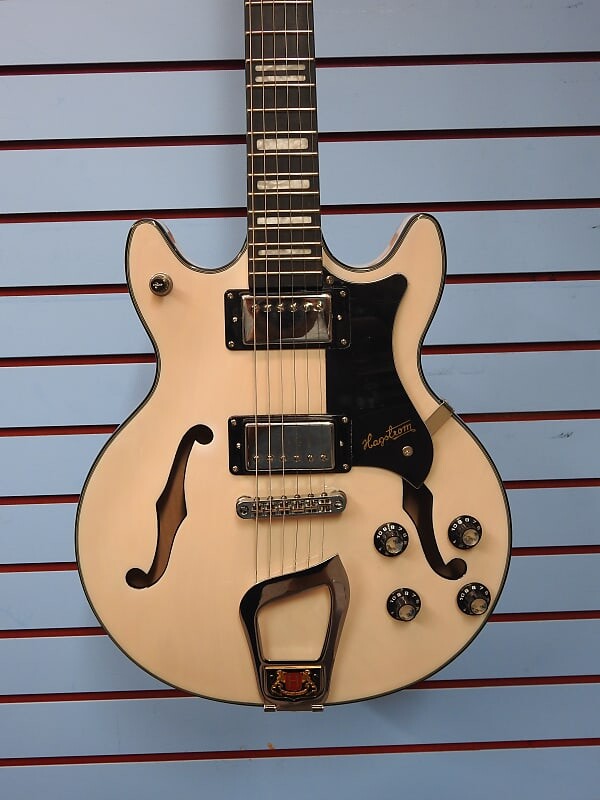 

Электрогитара Hagstrom Alvar Compact Semi Hollow