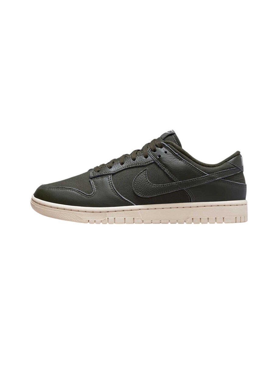 

Кроссовки Nike Sportswear, черный